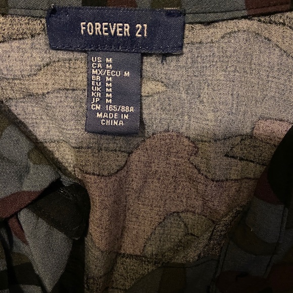 Button Up Top - Picture 2 of 2